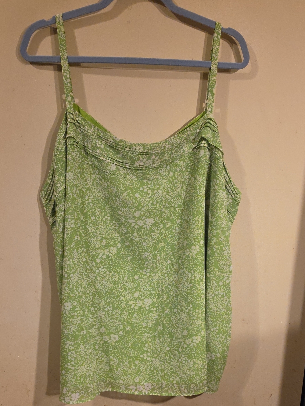 torrid Light Green Floral Cami Tank Top